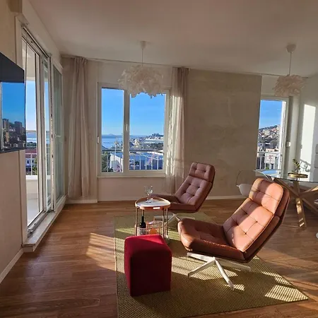 65 Sea View & Garage Parking *