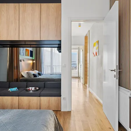 Apartman 65 Sea View & Underground Garage Parking Sibenik