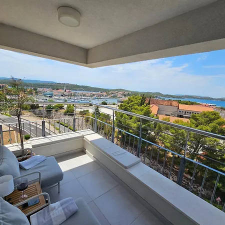 65suite Mediterranean Sea View & Underground Garage