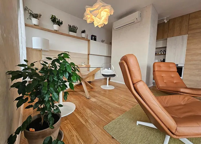 65 Sea View & Underground Garage Parking Šibenik